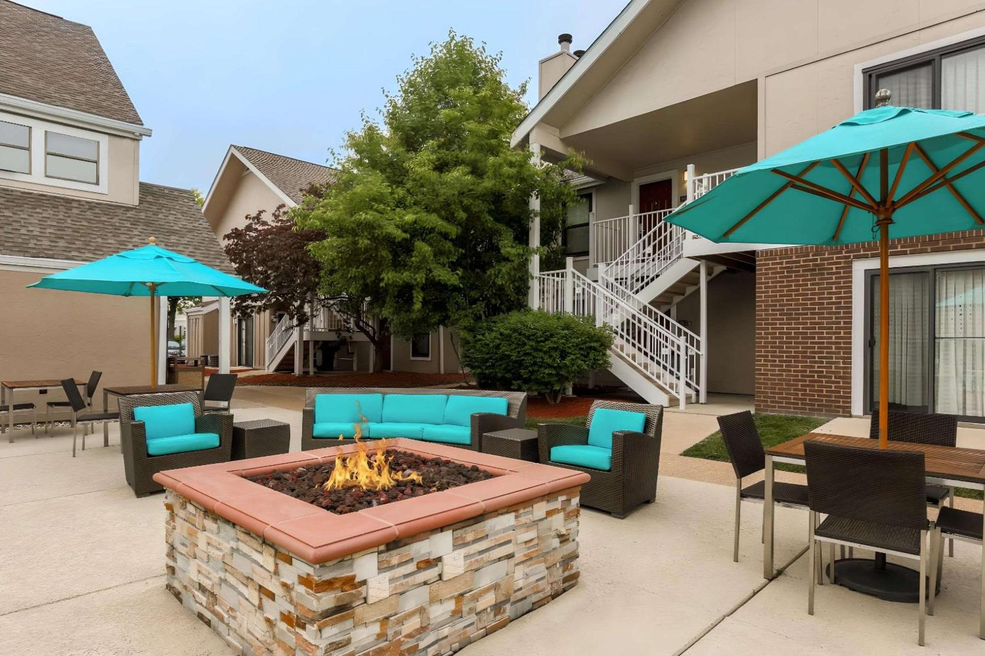 Mainstay Suites St Louis - Galleria Richmond Heights Exteriör bild
