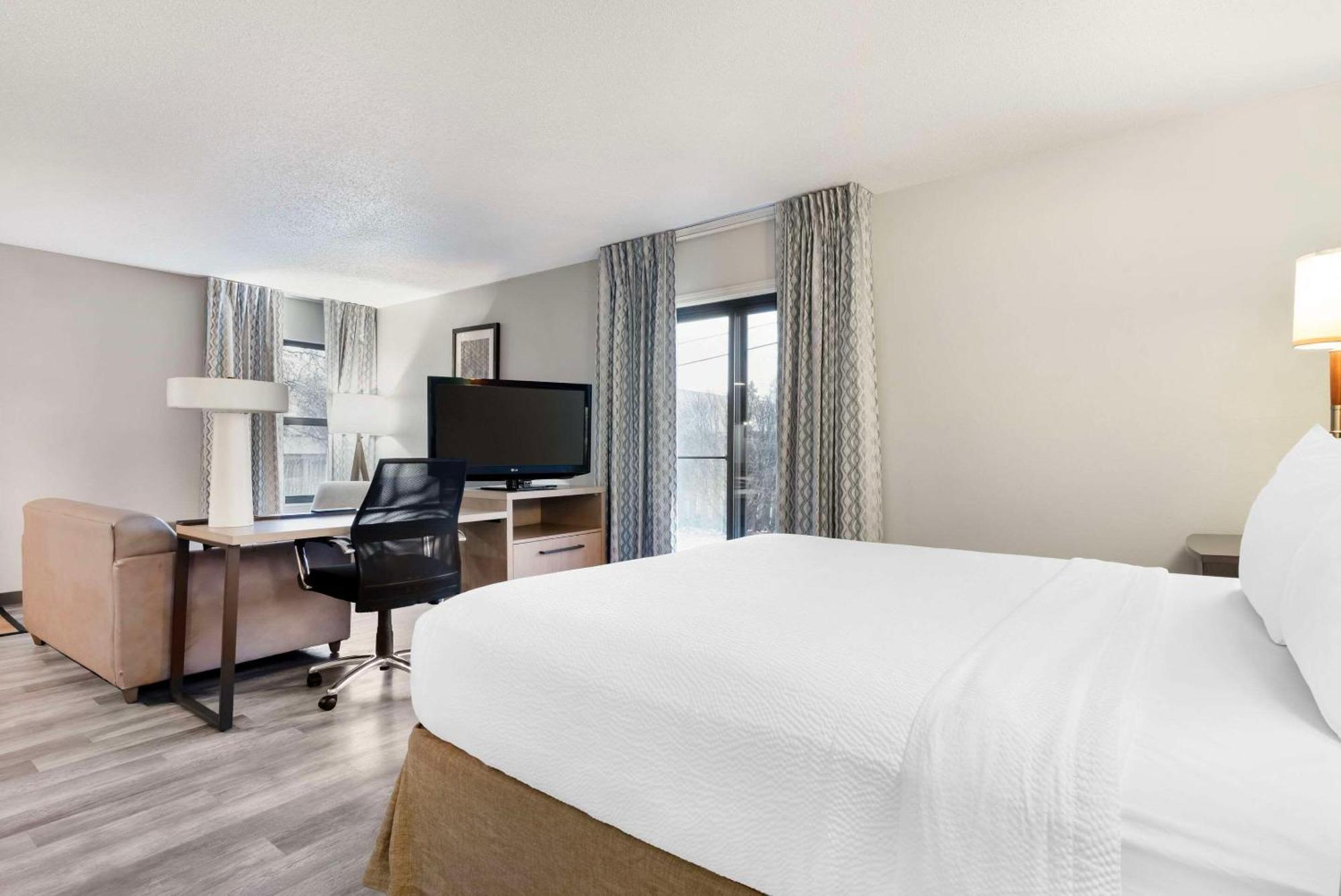 Mainstay Suites St Louis - Galleria Richmond Heights Exteriör bild