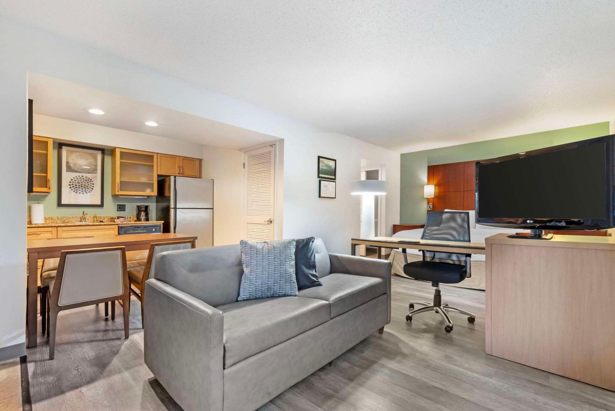 Mainstay Suites St Louis - Galleria Richmond Heights Exteriör bild