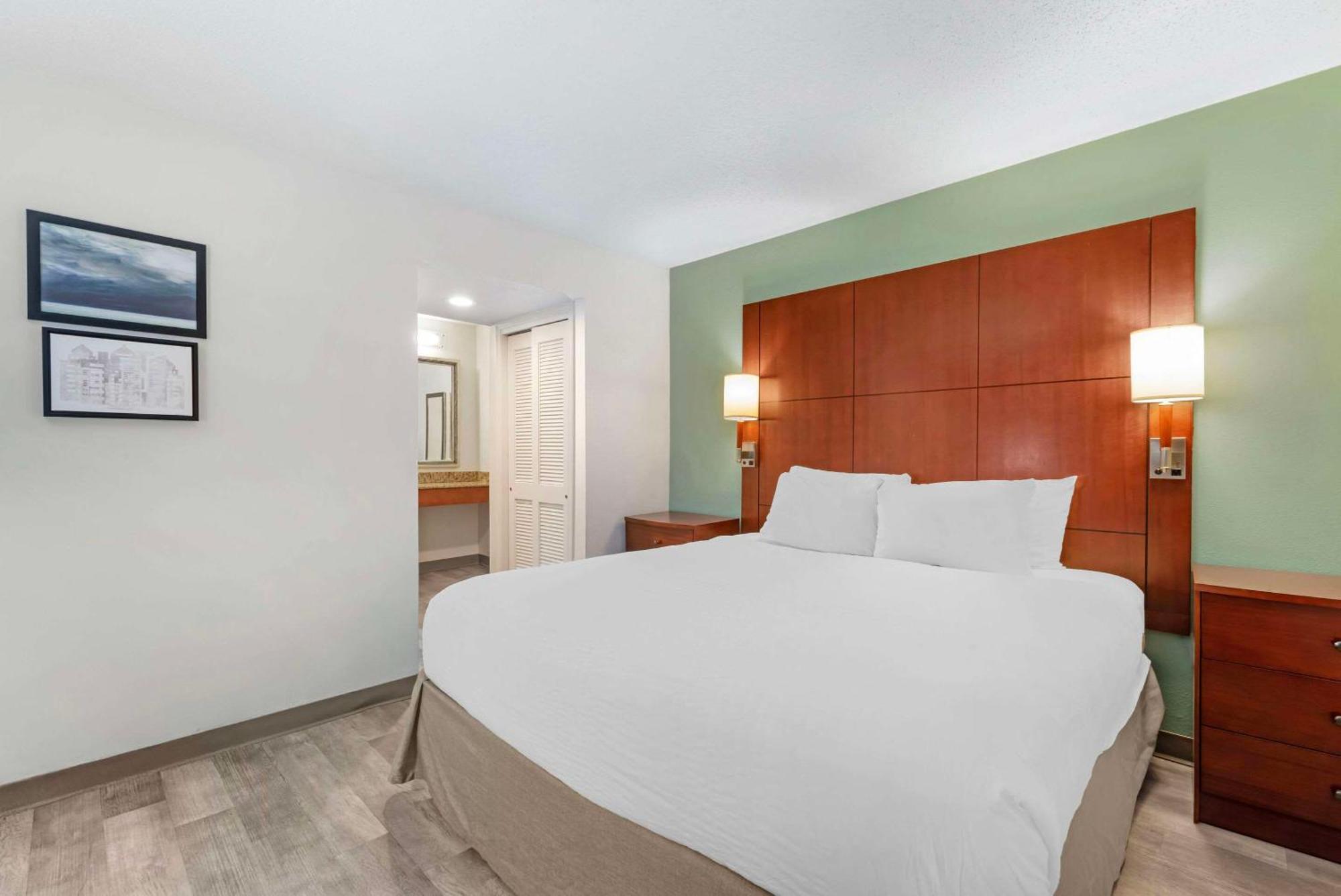 Mainstay Suites St Louis - Galleria Richmond Heights Exteriör bild