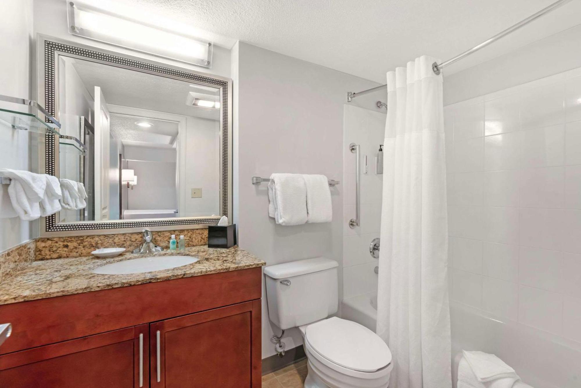 Mainstay Suites St Louis - Galleria Richmond Heights Exteriör bild