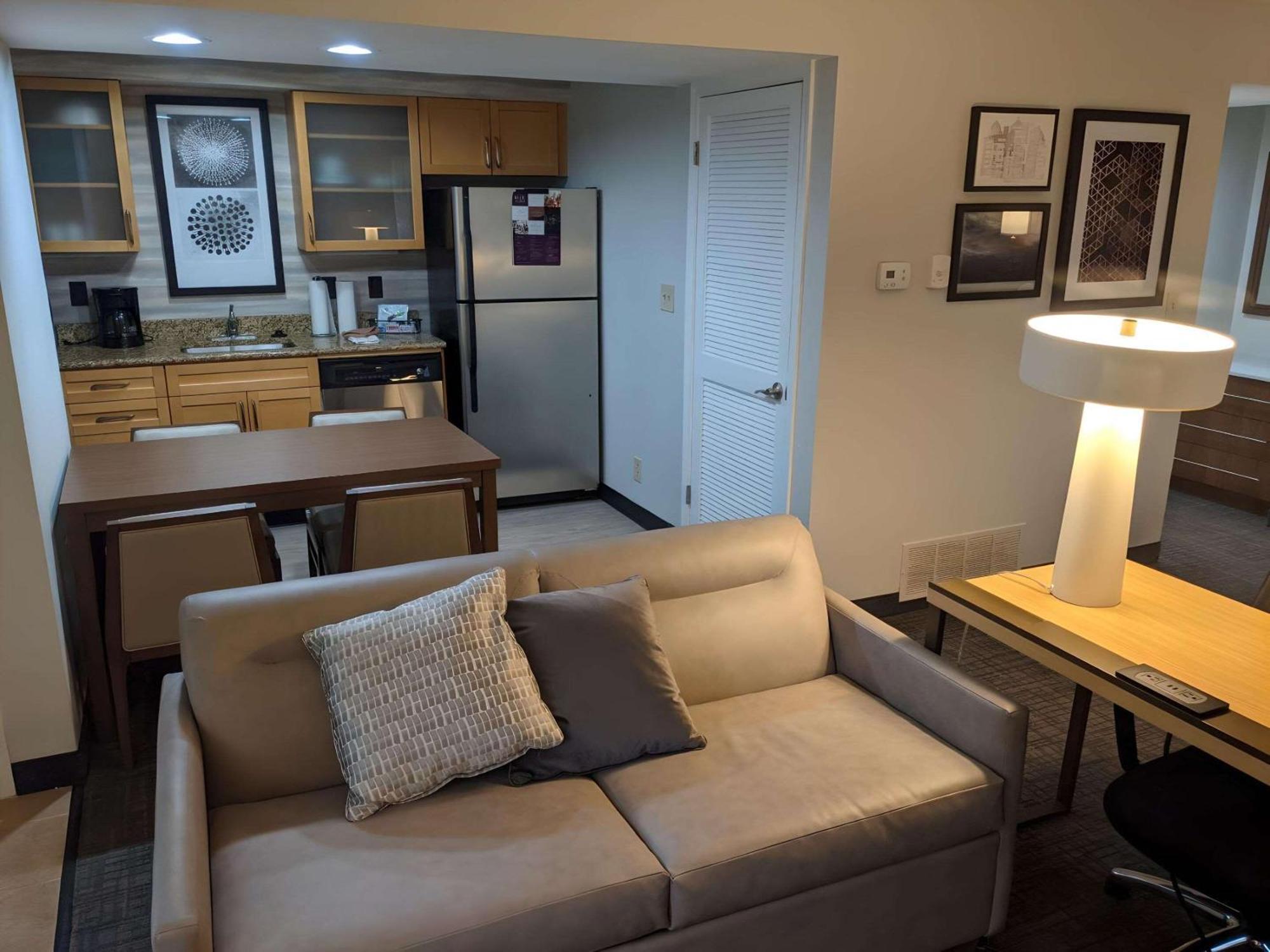 Mainstay Suites St Louis - Galleria Richmond Heights Exteriör bild